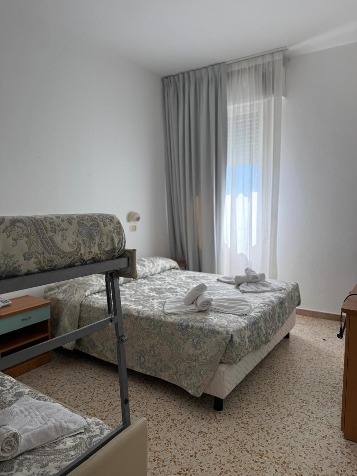 Hotel Spiaggia Villa Paola 벨레지아아지마리나 외부 사진